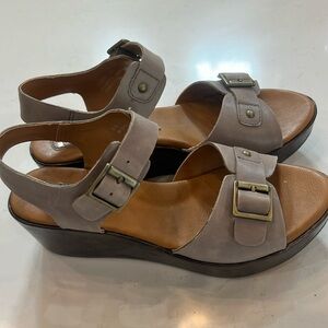 Korkease wmn Susie Sandals Gray Size 8.5 (39) excellent condition comfort cruise